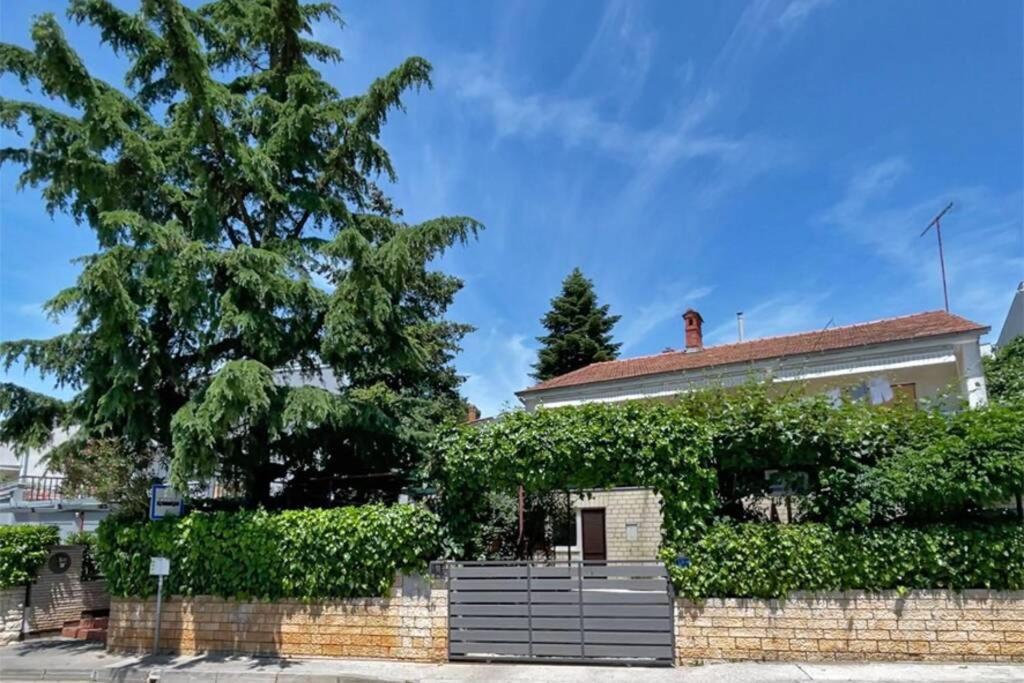 Cozy Apartment Alma, Two Steps From The Sea Medulin Exterior foto