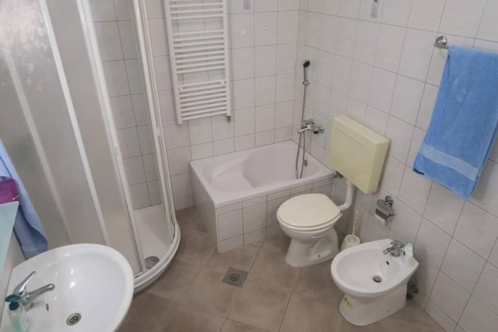 Cozy Apartment Alma, Two Steps From The Sea Medulin Exterior foto